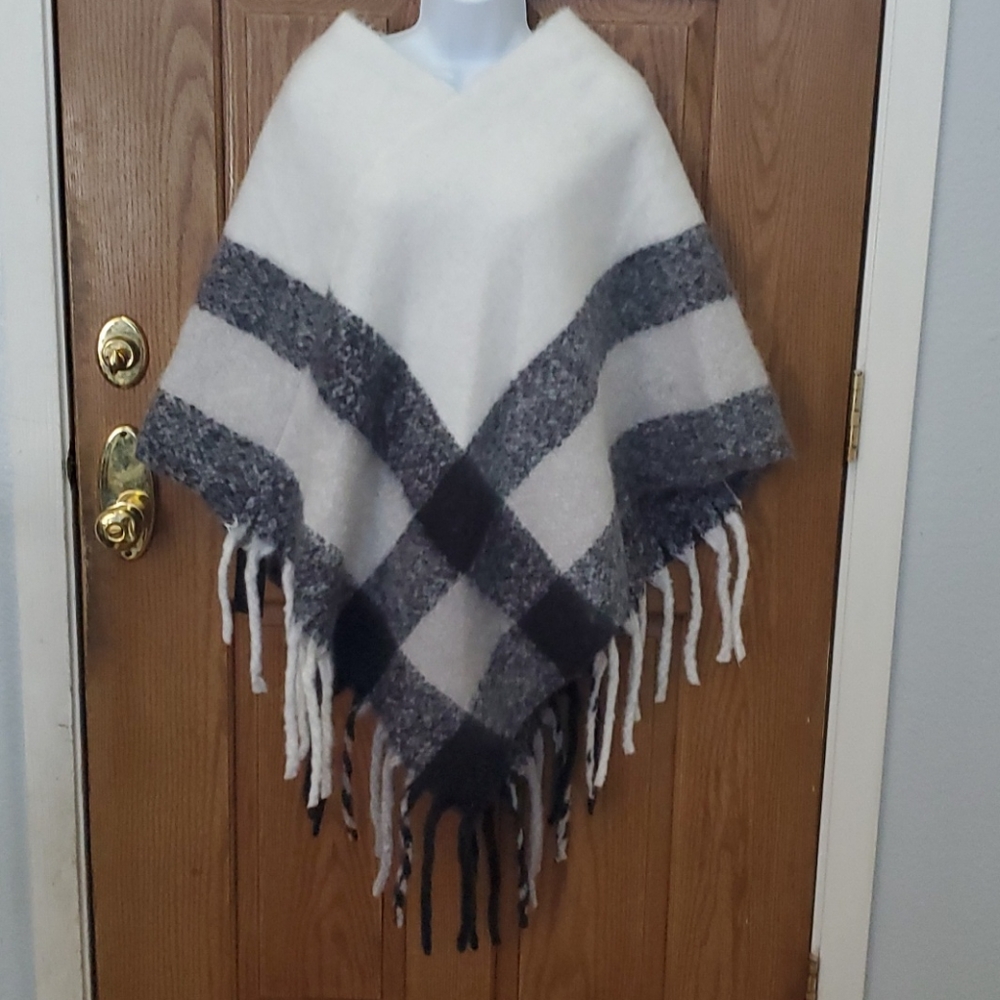 Grey and White J&W Poncho